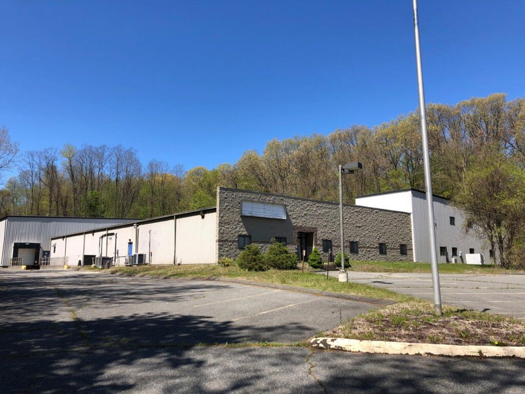 35,160 SF Heavy-Power Manufacturing Facility – For Sale or Lease, 159 Grassy Plain Street, Bethel CT 06801