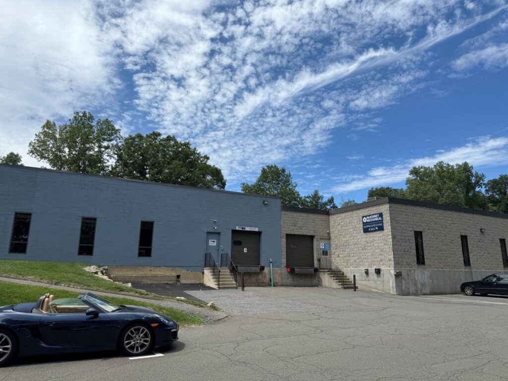 15 Commerce Road – Lease, 15 Commerce Road Newtown, Connecticut 06470