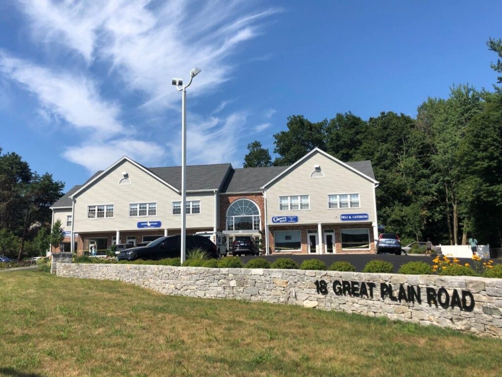 18 Great Plain Road – Suite 101 Lease, 18 Great Plain Road Danbury, Connecticut 06810